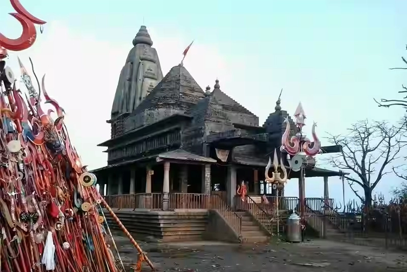 Top Pachmarhi Tourist Attractions - Bade Mahadev Temple